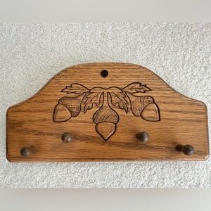 Vintage Wooden Key Holder Wall Rack Acorn Carved Hooks